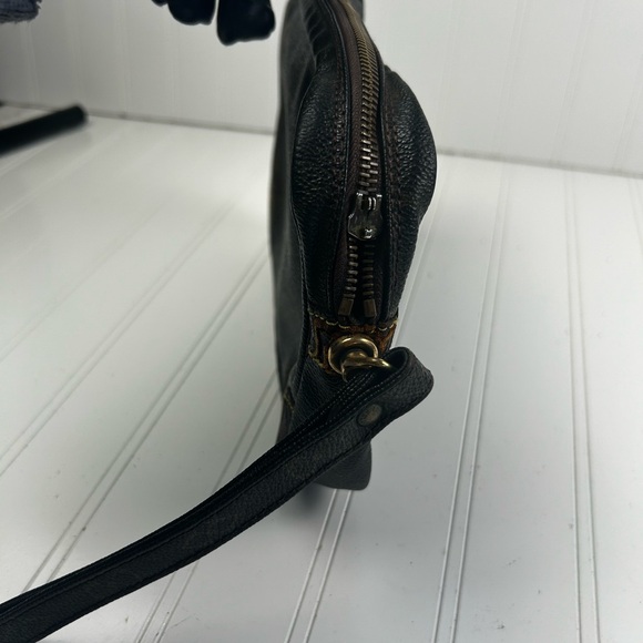 Louis Vuitton
Marly Dragonne GM Clutch Bag - Picture 7 of 14